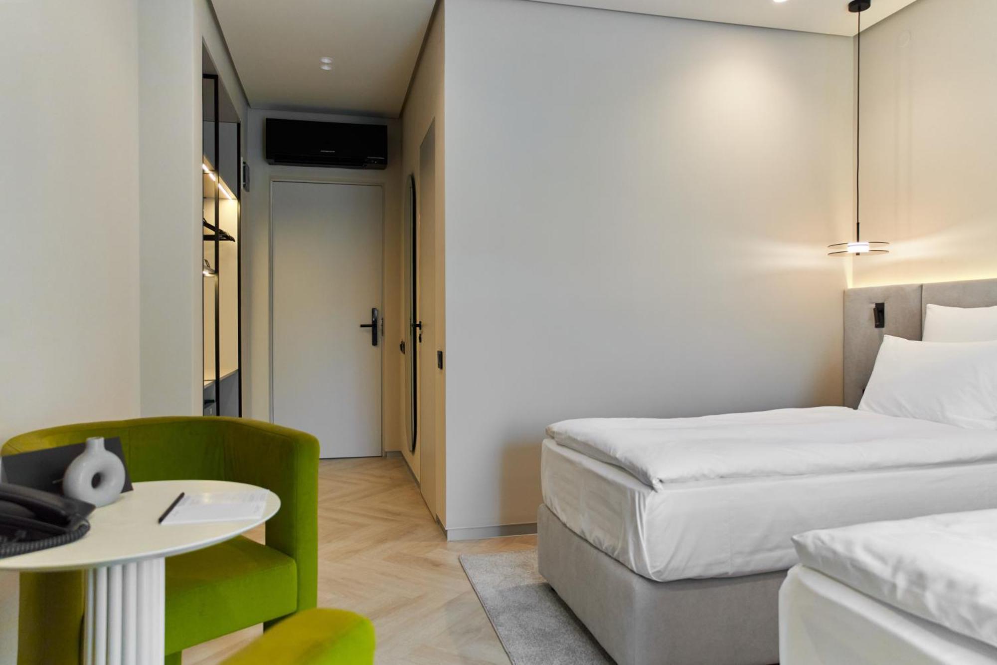 Hotel Laudon Uschhorod Zimmer foto
