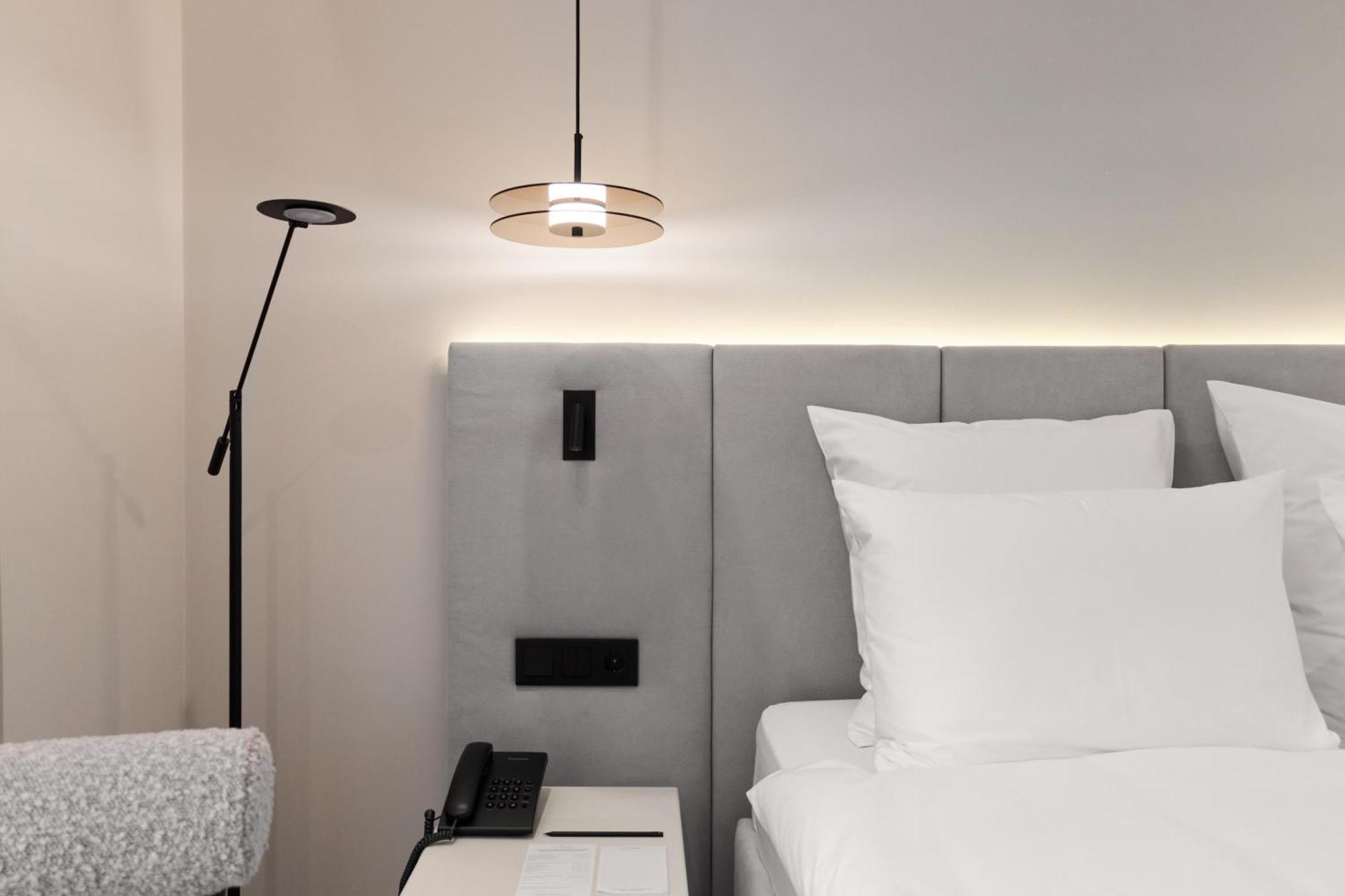 Hotel Laudon Uschhorod Zimmer foto